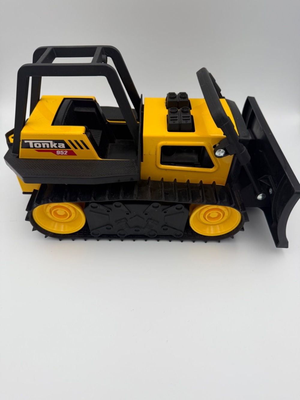 2020 Tonka Steel Classics 952 Bulldozer 7461 Yellow Black Metal Toy Construction